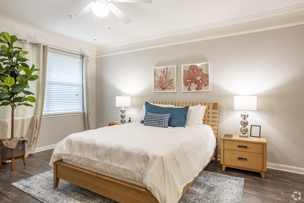 Primary Photo - Parmer Place