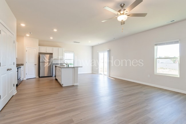 Building Photo - 2038 Transatlantic Ave