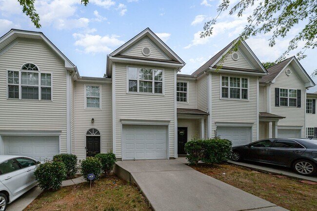 Building Photo - SPECIAL! $250 OFF ON THE 2ND MONTH OF RENT...
