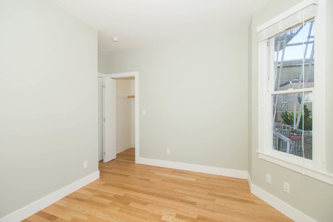 Unit 4 - 325 9th Avenue