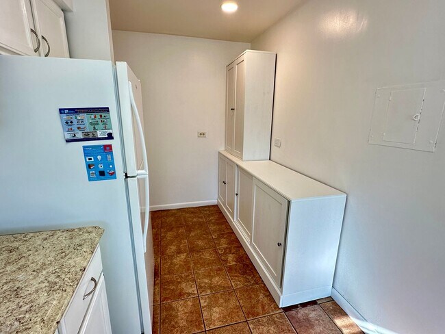 Foto del edificio - Rarely available 3-Bed, 2-Bath condo in th...