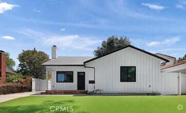 Building Photo - 22054 Avenue San Luis