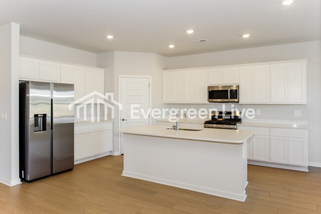 Building Photo - 101 Ashby Pond Dr