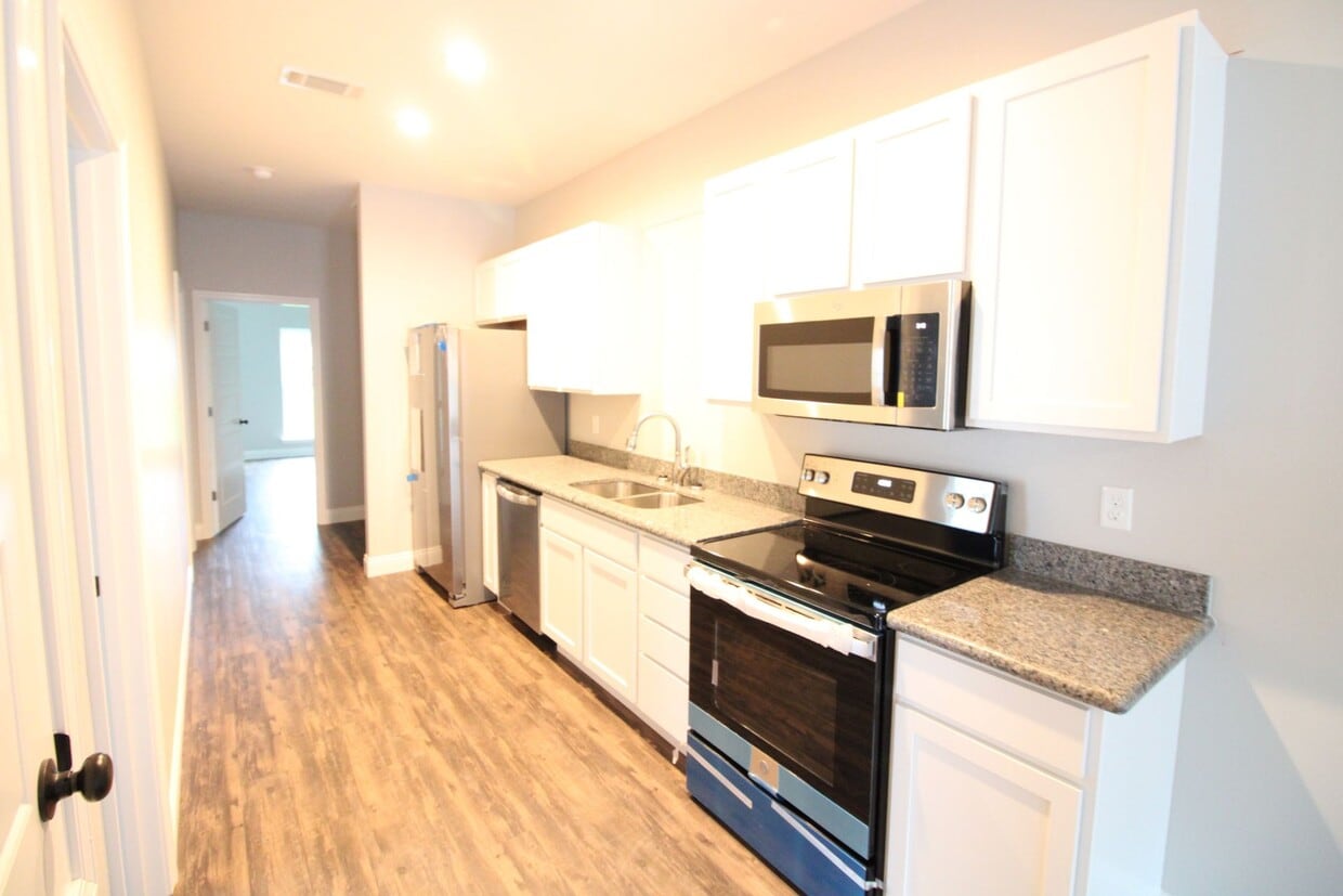 Foto principal - 101 Lacey Eden Ln