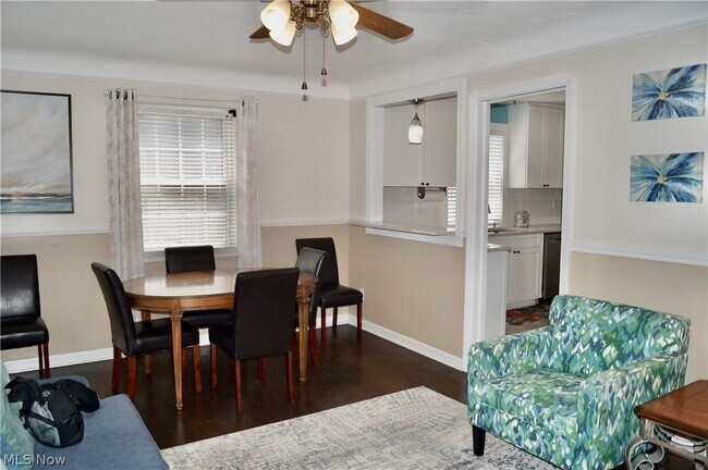 Building Photo - 23015 Clifford Dr