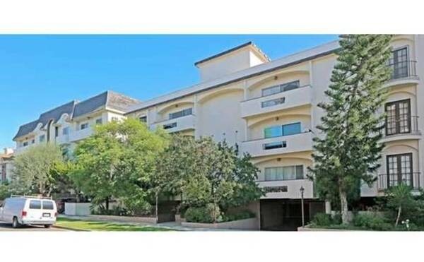 Foto principal - 11820 Mayfield Ave