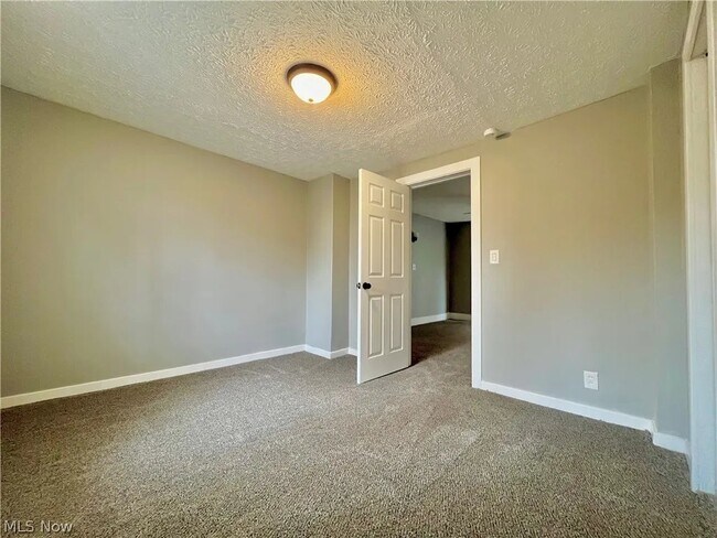 Foto del edificio - 484 Spicer St