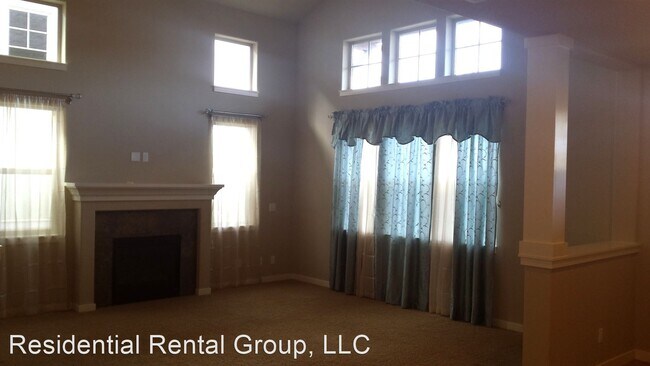 Foto del edificio - 3 br, 3 bath House - 16928 SW 136th Avenue