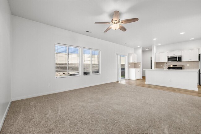 Foto del edificio - Eagle, ID – Spacious 3 Bedroom + Bonus Room