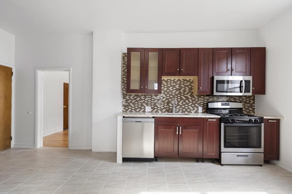 49 WALLIS AVE, jersey city nj 07306 House Rental in Jersey City, NJ