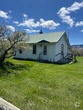 Building Photo - 19 Duck Ln