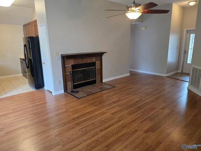 Building Photo - 218 Cypress Creek Dr