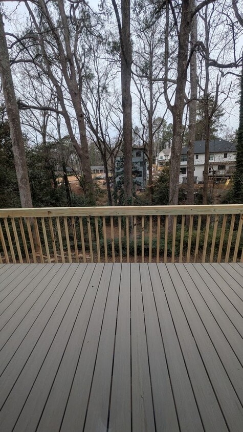 Building Photo - 1102 Rogeretta Dr NE