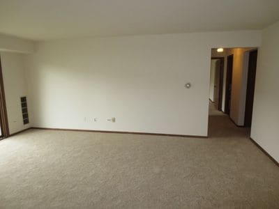 Building Photo - 817 Oakton St