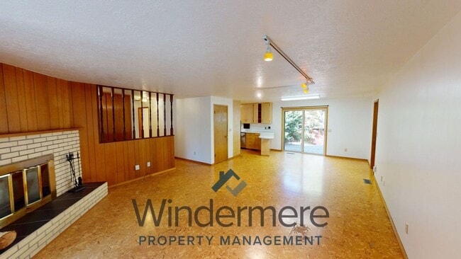 Building Photo - 203 Hope St