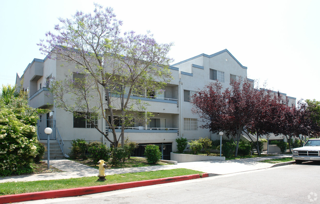 Primary Photo - 560 W Dryden st., glendale, ca.91202