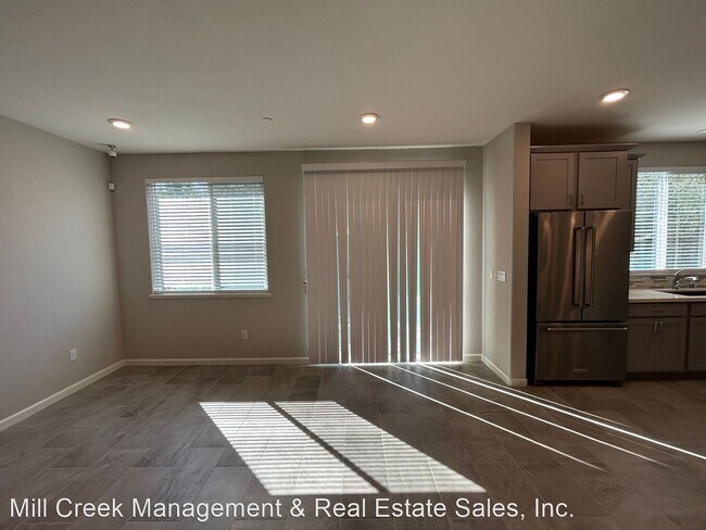 Foto del edificio - 3 br, 3 bath House - 3411 E Harter