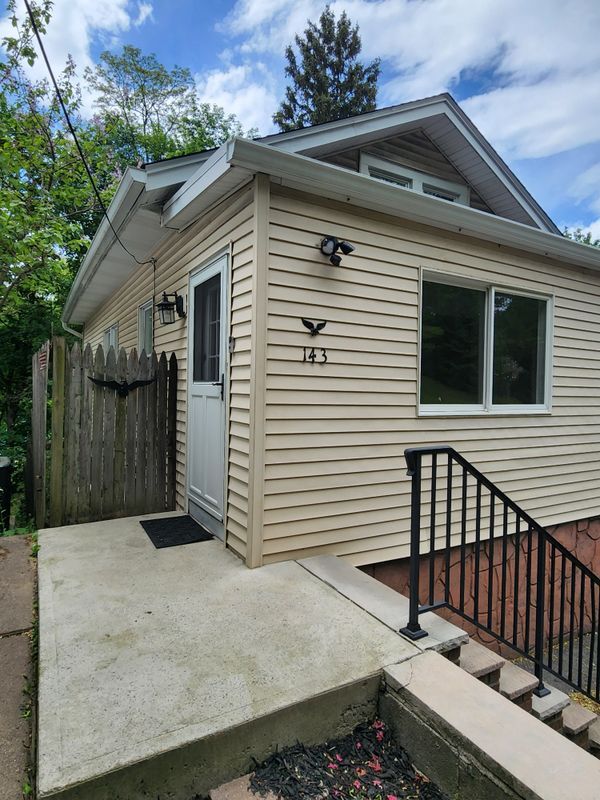 Building Photo - 143 Boonton Ave