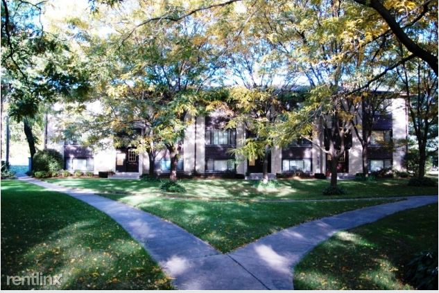Primary Photo - 326 Grove St