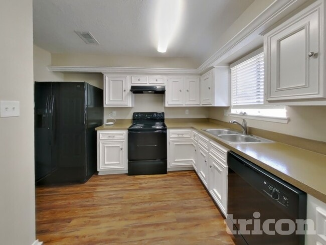 Foto del edificio - 5722 Yorkgate Dr