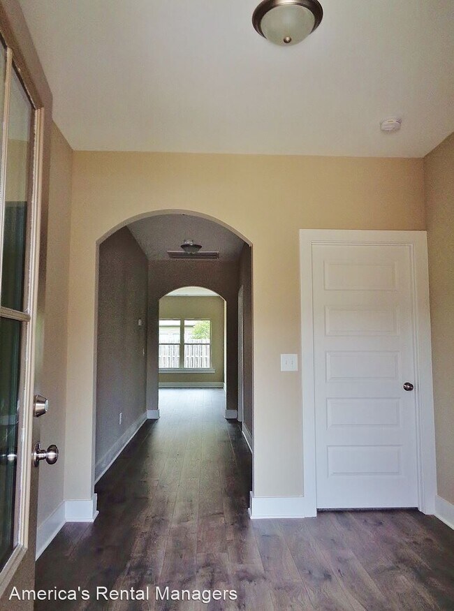 Building Photo - 4 br, 3 bath House - 14467 Griffin Street