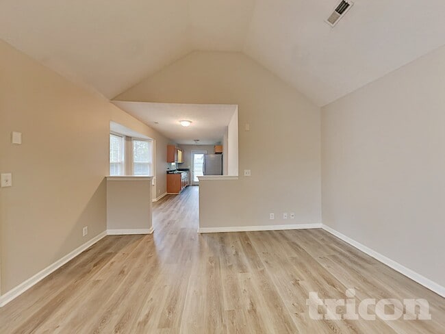 Building Photo - 2829 Elijah Dr