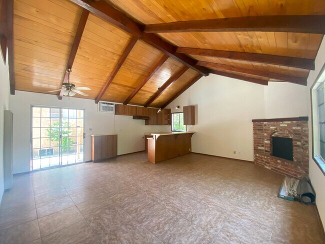 Building Photo - 7254 Allott Ave