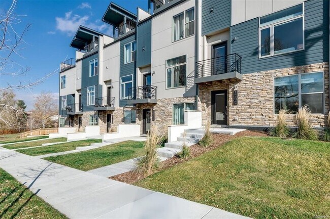 Foto del edificio - 1702 Fenton St