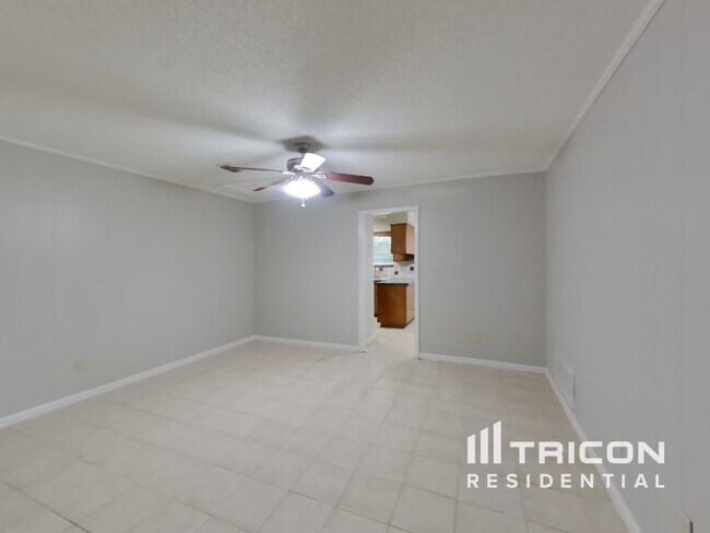 Foto del edificio - 1406 Marcia Dr