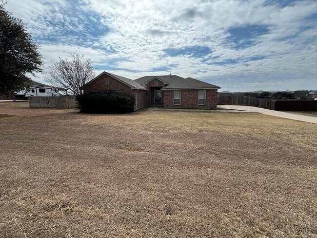 Foto del edificio - 112 Pepperbush Ln