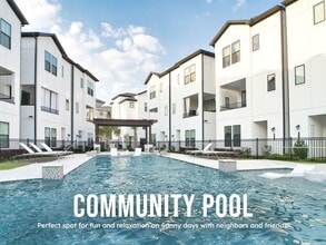 Building Photo - 2818 Grand Fountains Dr