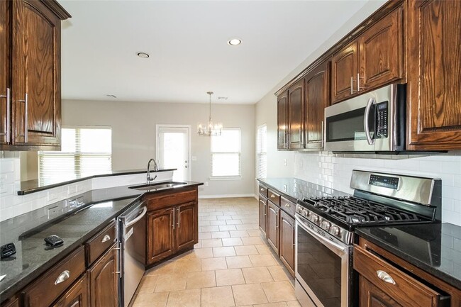 Building Photo - 8905 NW 106th St