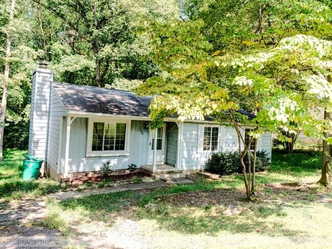 Foto del edificio - 8900 Pepperidge Rd