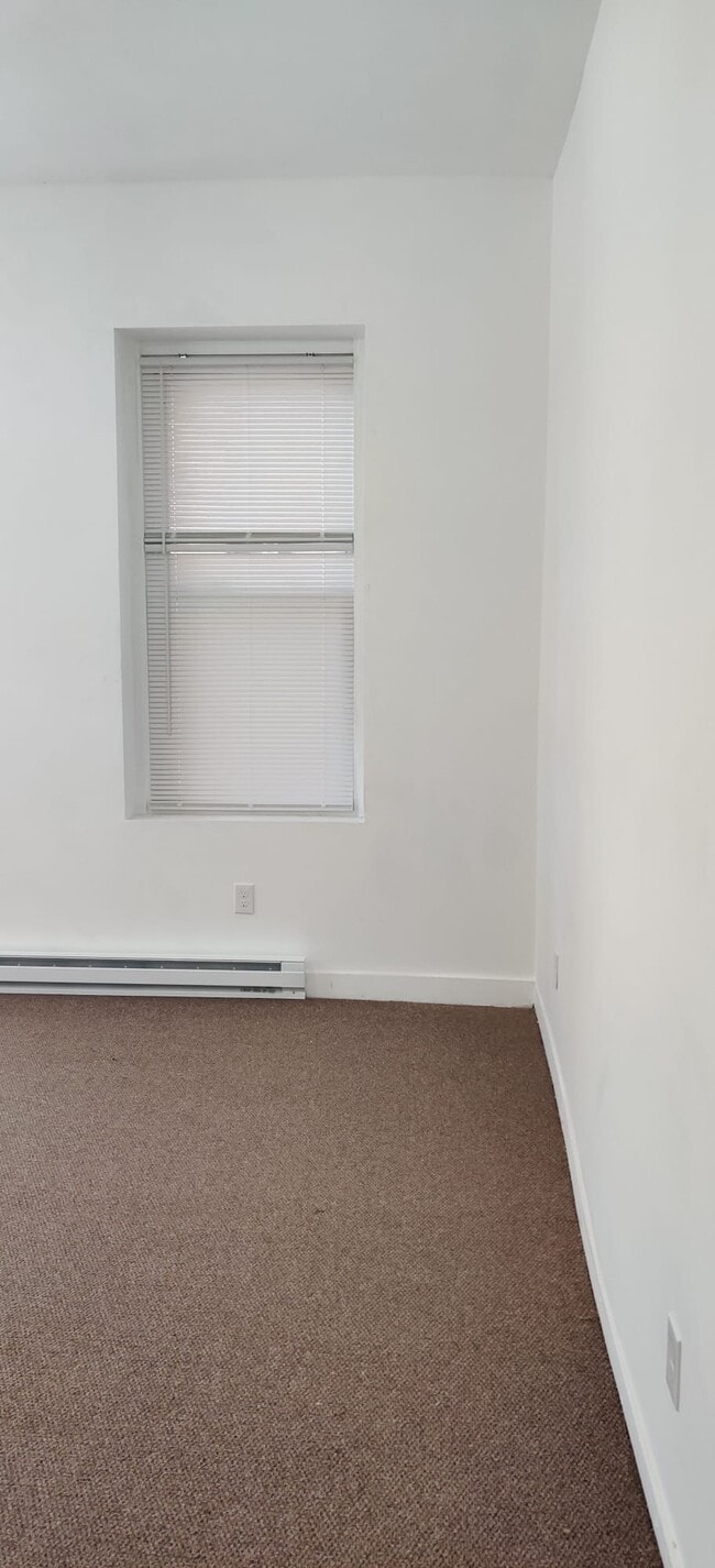 LR/DR - 2321 Eutaw Pl