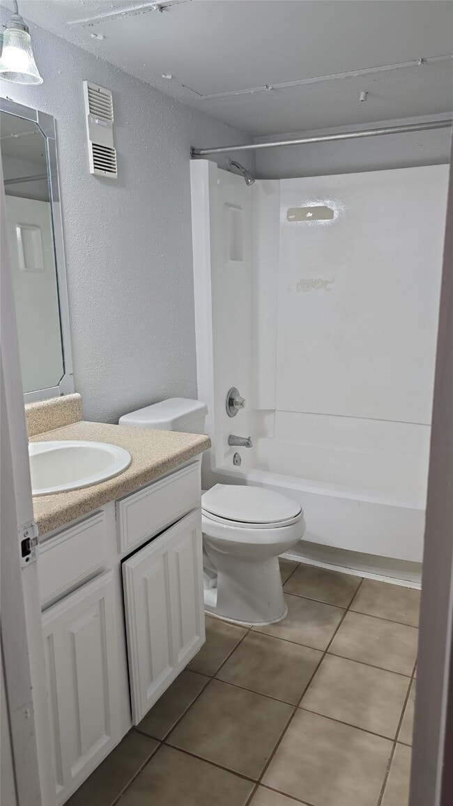 Building Photo - 4747 Allendale Rd