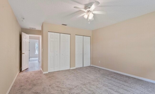 Building Photo - 558 Lena St