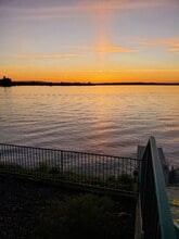 Building Photo - 2900 W Marina Dr