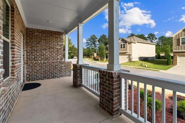 Foto del edificio - 3217 Hidden Valley Cir