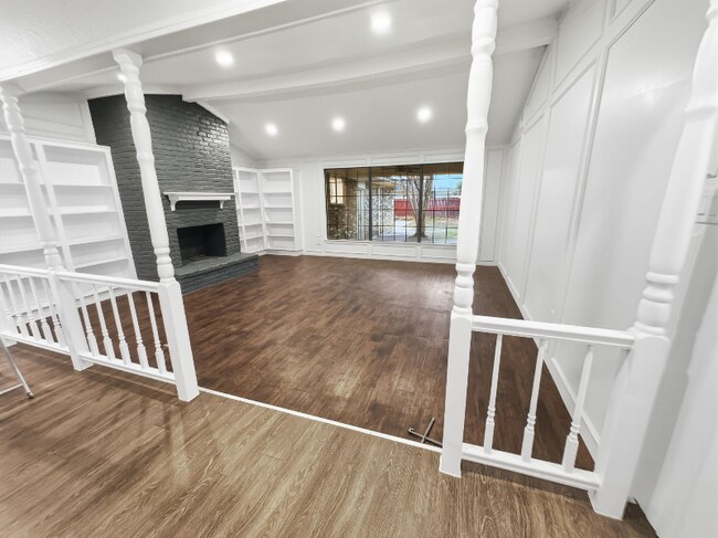 Building Photo - 2409 Castle St