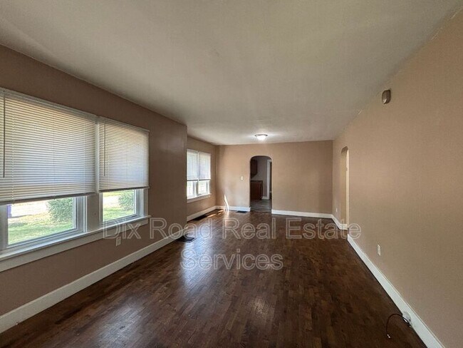 Building Photo - 1019 Burleigh Ave