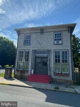 Building Photo - 135 W Main St