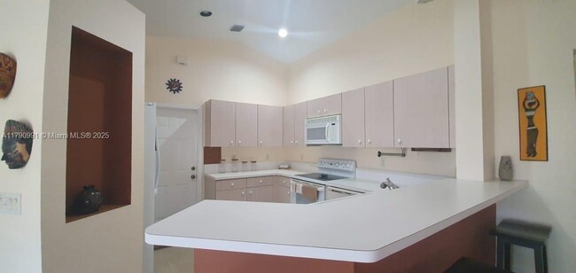 Building Photo - 1314 Canary Island Dr