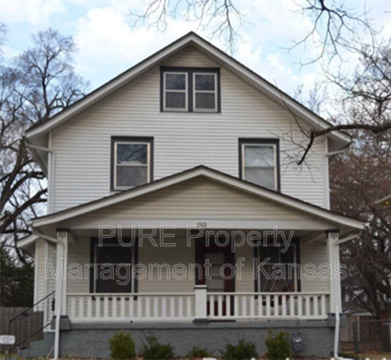 1521 SW Macvicar Ave, Topeka, KS 66604 House Rental in Topeka, KS