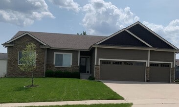 Building Photo - 16008 Springbrook Trl
