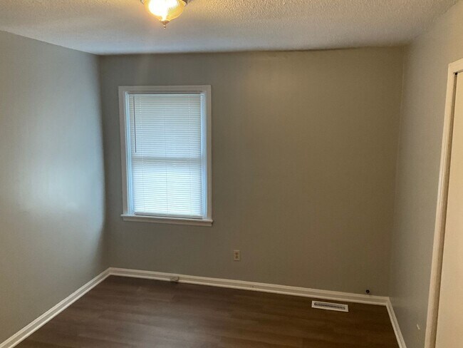 Building Photo - MOVE IN SPECIAL AVAILABLE! FIRST MONTHS FREE!