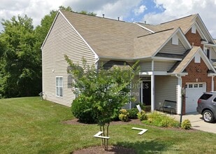 Building Photo - 14916 Watermill Lake Trail