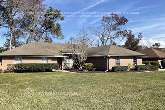 Building Photo - 2241 Staggerbush Dr