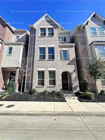 Building Photo - 2213 Palomino St