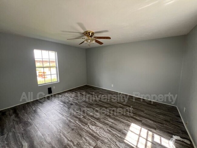 Foto del edificio - 6536 SE 221st St