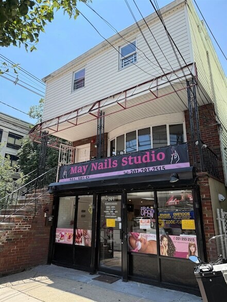 Foto principal - 201 39th St